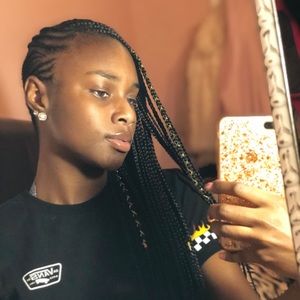 Meet your Posher, Destinie